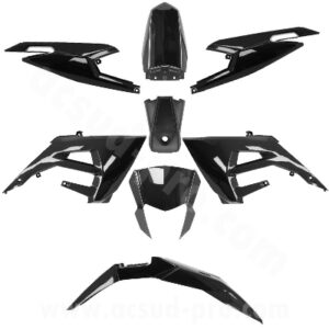 KIT CARROSSERIE ADAPT. DERBI 50 SENDA XTREME 2018> / GILERA 50 RCR 2018>. SMT 2018> NOIR BRILLANT (8 PIECES)