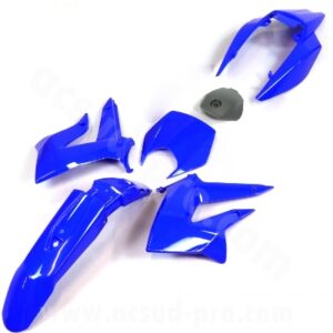 KIT CARROSSERIE ADAPT. DERBI SENDA DRD RACING 2011-2017 / RCR / SMT 2011-2018 BLEU BRILLANT (6 PIECES) trappe essence noir